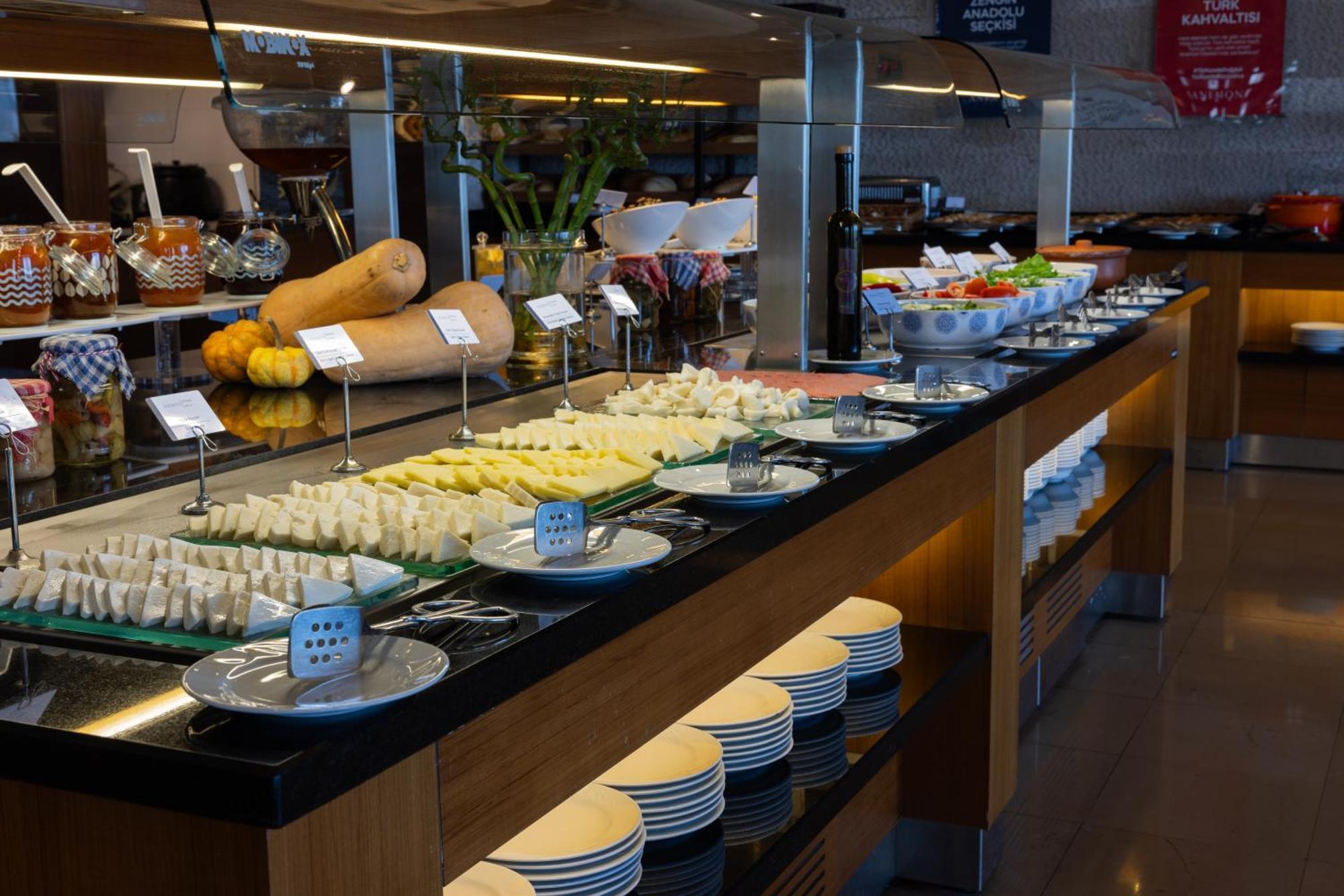 Anemon Grand Samsun Otel Zewnętrze zdjęcie